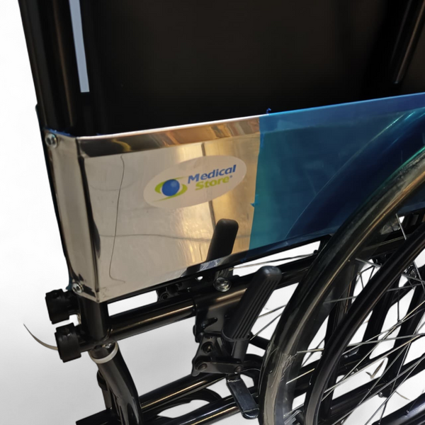 Silla de Ruedas de Lujo Compacta con Descansapiés negro