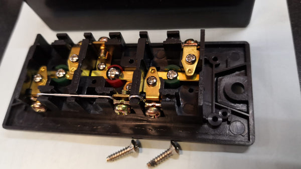 Botonera Interruptor industrial PBS3 caja montaje IP40