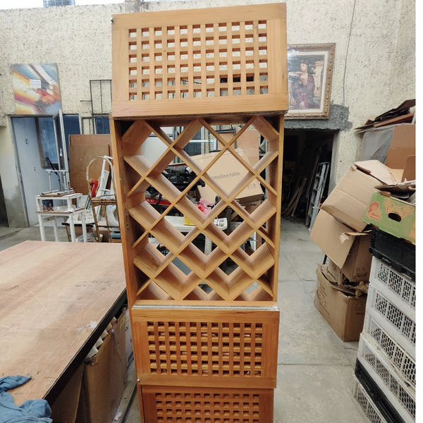 cava para exhibición Usado 72 x33 x70 cm