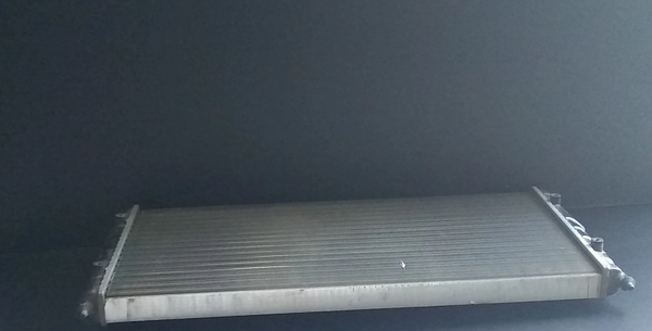 Radiador VW de agua para Golf A3 Y JETTA A3 93-99 c/ detalles