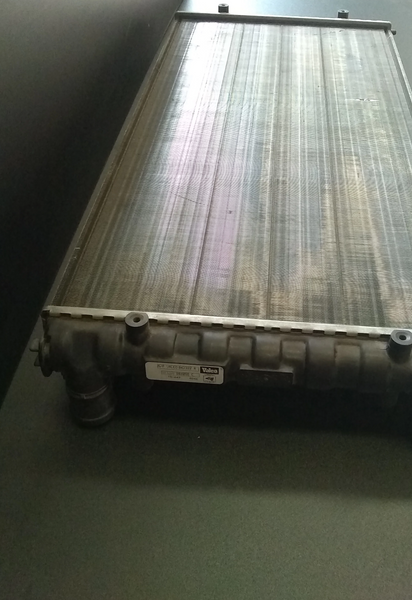 Radiador VW de agua para Golf A3 Y JETTA A3 93-99 c/ detalles