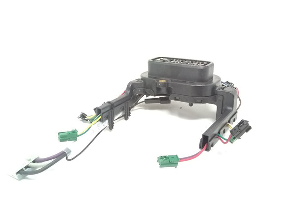Conector plástico para computadora automotriz
