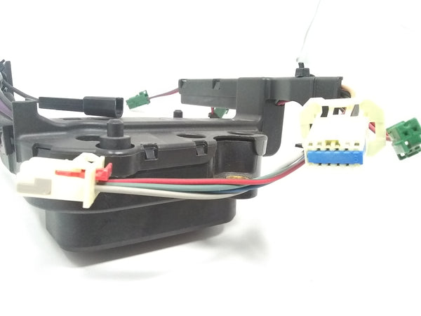 Conector plástico para computadora automotriz