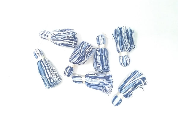 Paquete 100 Piezas Moño 1.5 Hilo Estambre Borla Azul Blanco