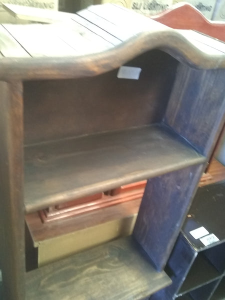 Mueble rústico de madera