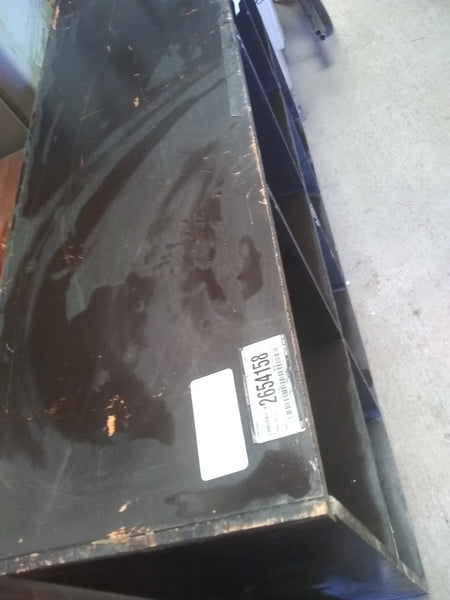 Mueble con divisiones color marrón