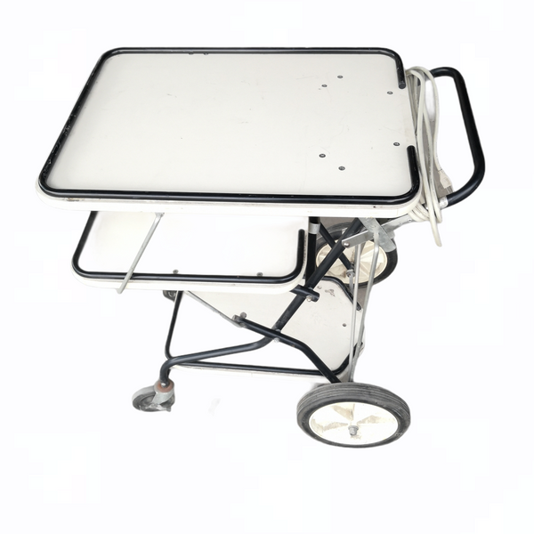 Mesa de servicio laboratorio 3 niveles con ruedas 53x73x92cms