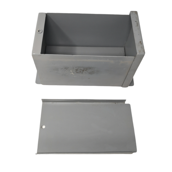 Caja de Metal 14.5cm x 16cm x 26cm