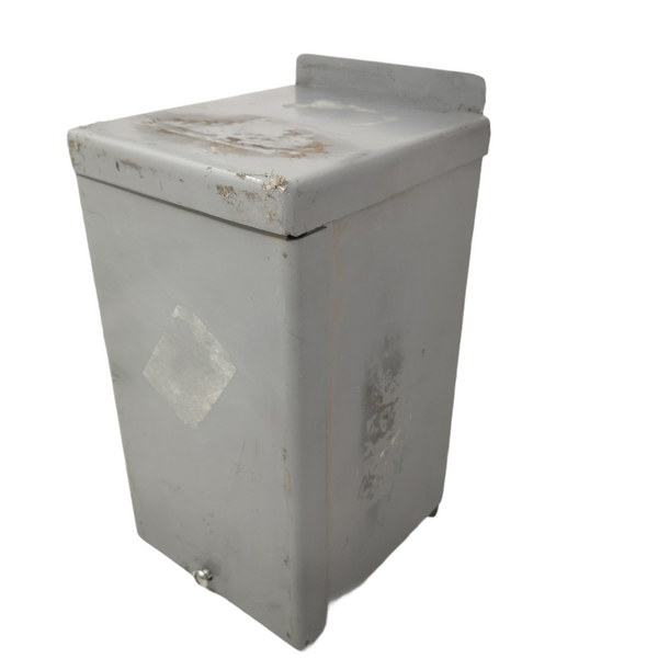 Caja de Metal 14.5cm x 16cm x 26cm