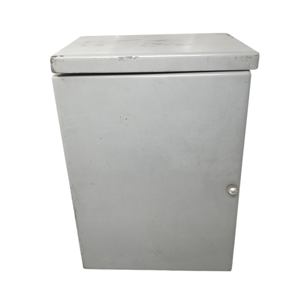 Caja Gabinete Metálico multifuncional 26x19x 36cm usado