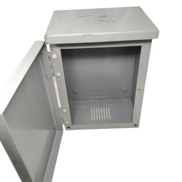 Caja Gabinete Metálico multifuncional 26x19x 36cm usado