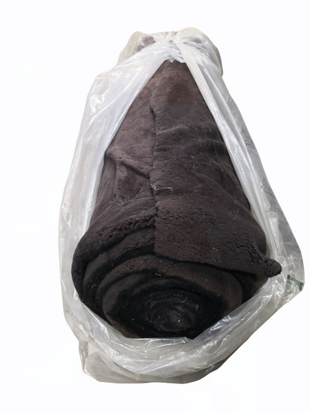 Tela borrega afelpada rollo 1.50m x 25m.