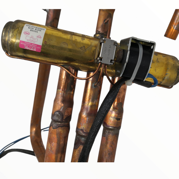 Pieza Refacción de Cobre con Válvula Vrf de 4 Vías Stf-0714g
