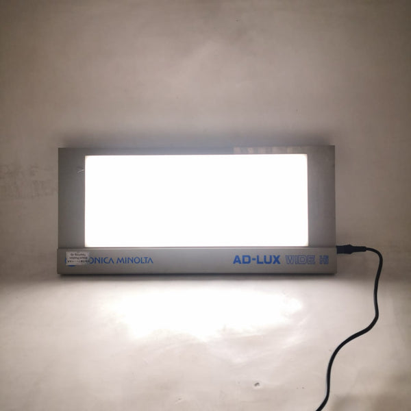 Caja de luz Konica AD-LUX para películas positivas y negativas